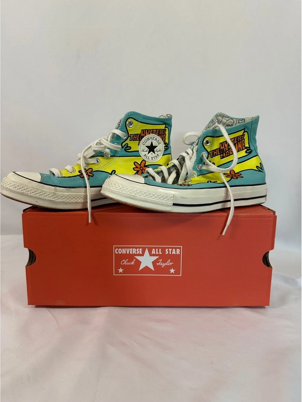 Converse Chuck Taylor All Star Scooby-Doo Mystery Machine High Top Sneakers Size